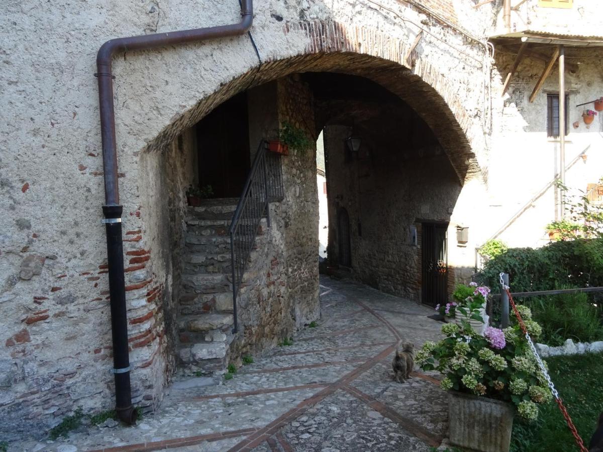 La Bottega Del Fabbro Affitto Breve Villa Contigliano Exterior photo